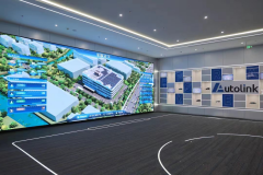 <b>“小巨人”撬动大财产 智能座舱里的“无锡暗码</b>